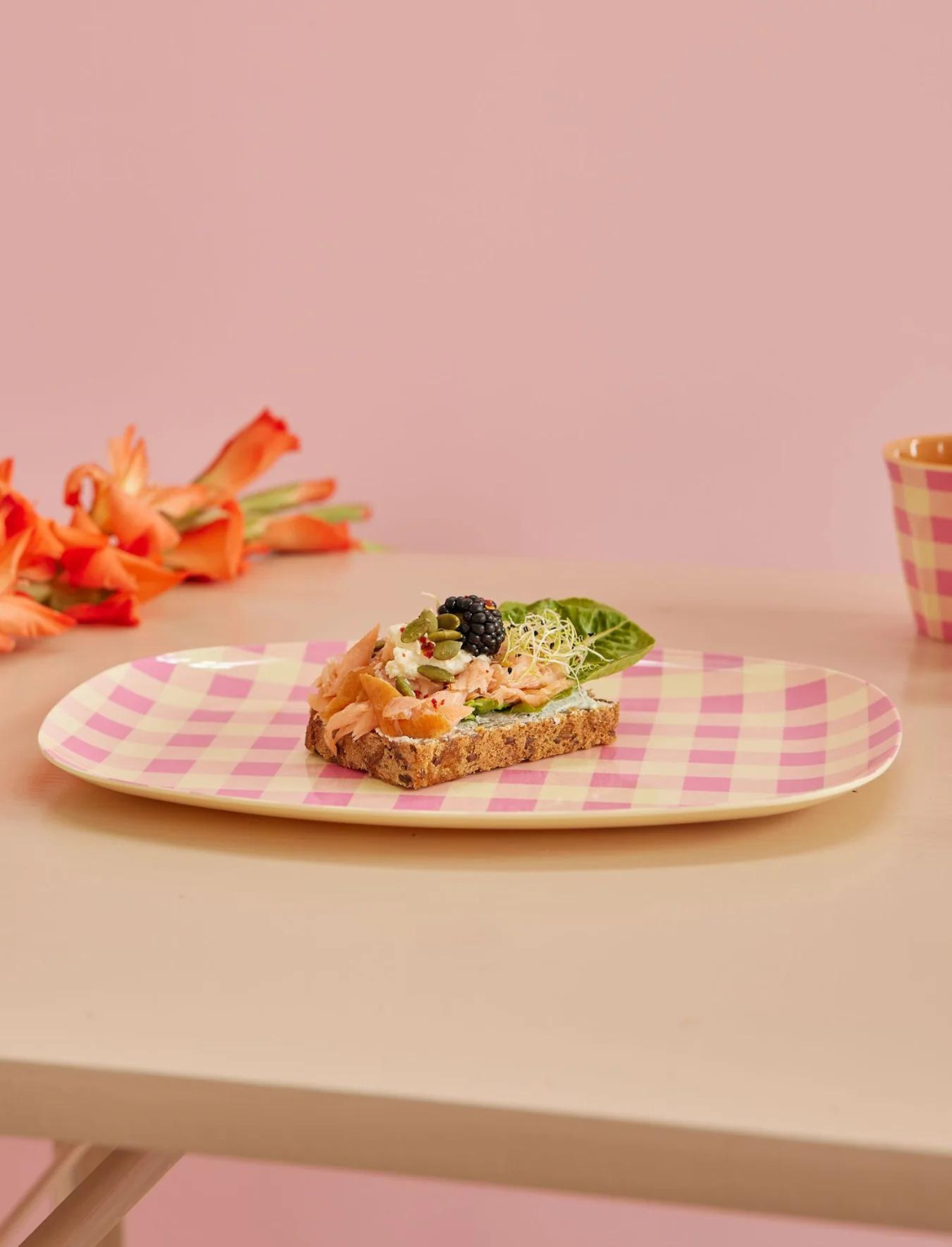 מגש מלמין Pink Check