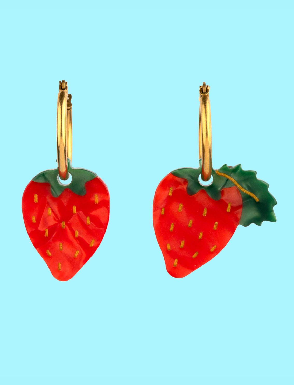 זוג עגילים תלויים Strawberry