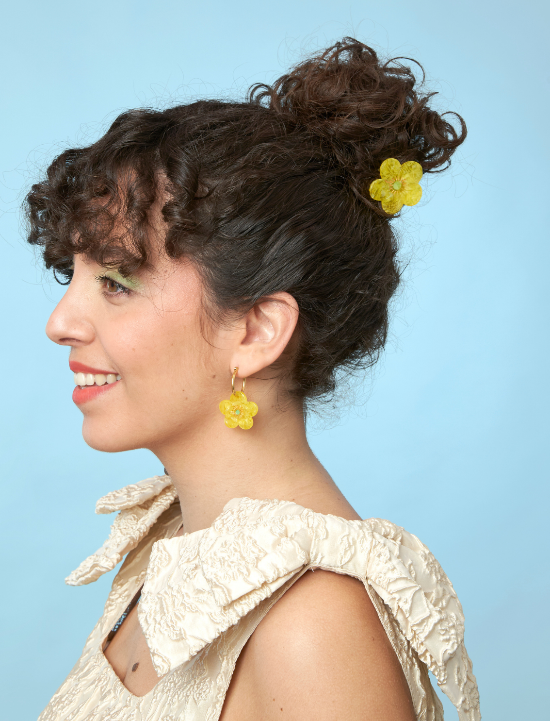 זוג עגילים תלויים Buttercups