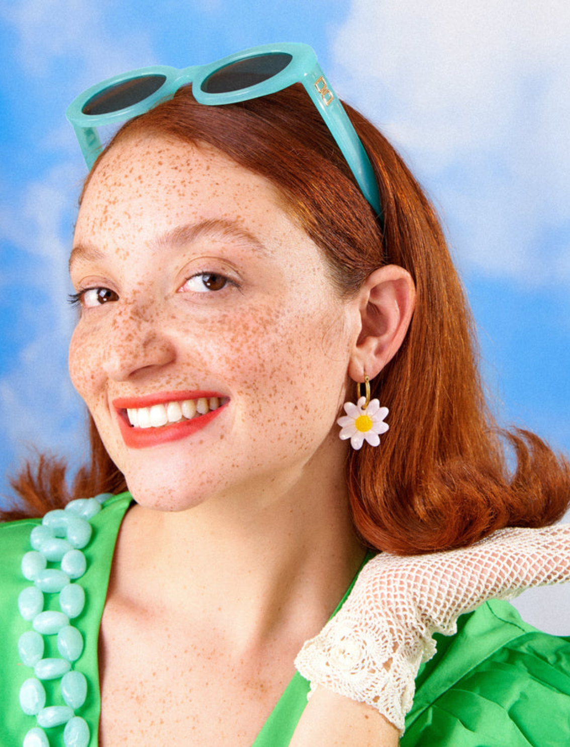 זוג עגילים תלויים Daisy