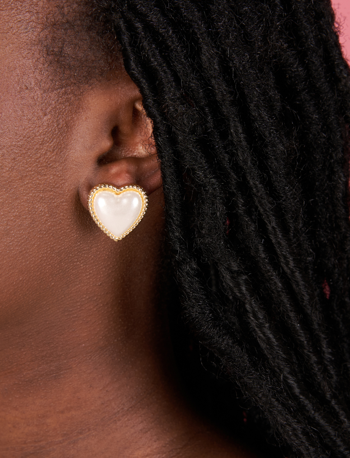 זוג עגילים צמודים Pearl Hearts