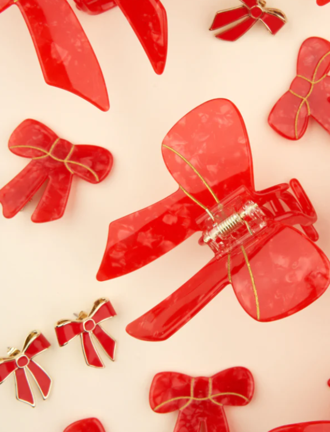 זוג עגילים צמודים Red Bow