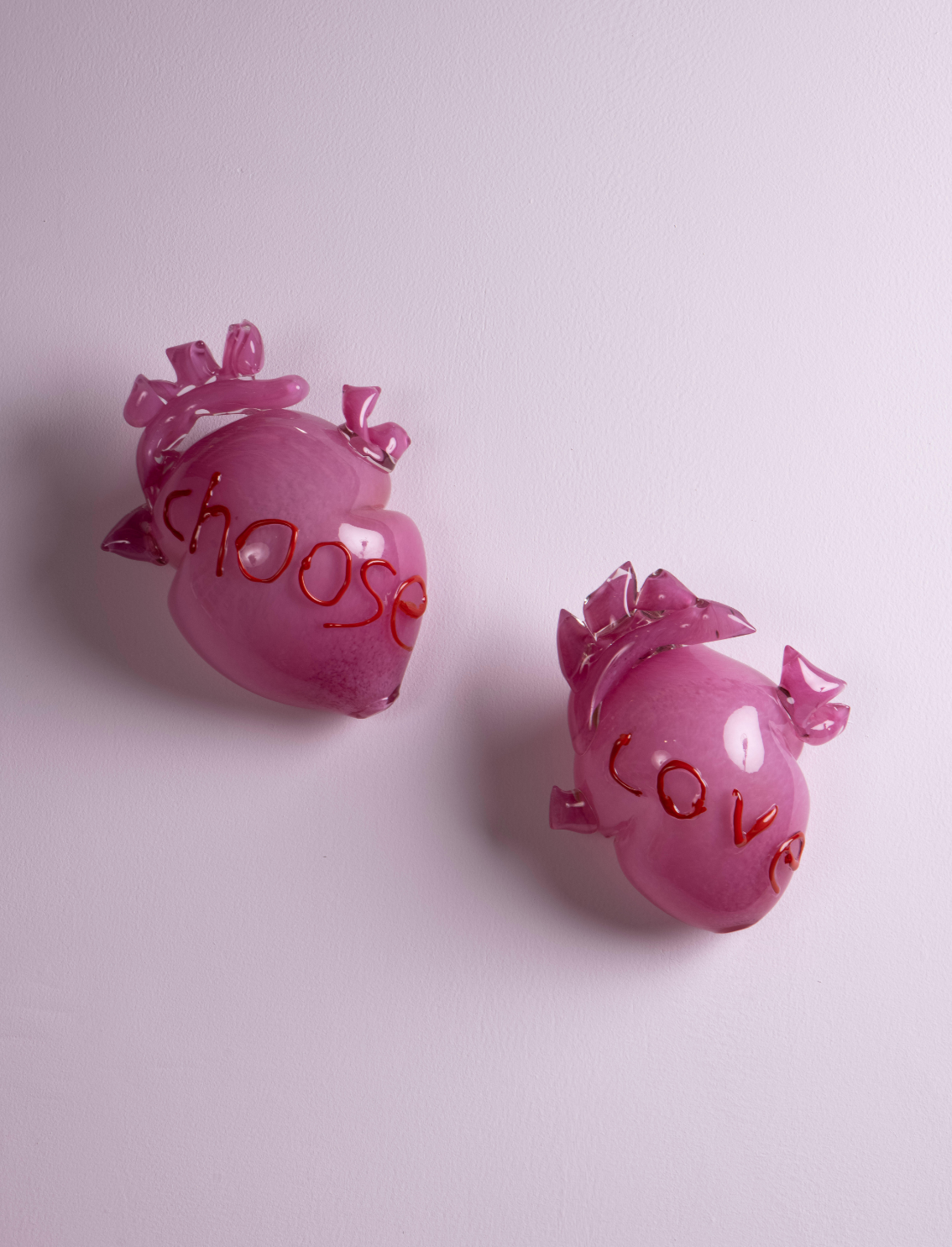 פסל קיר Choose Heart