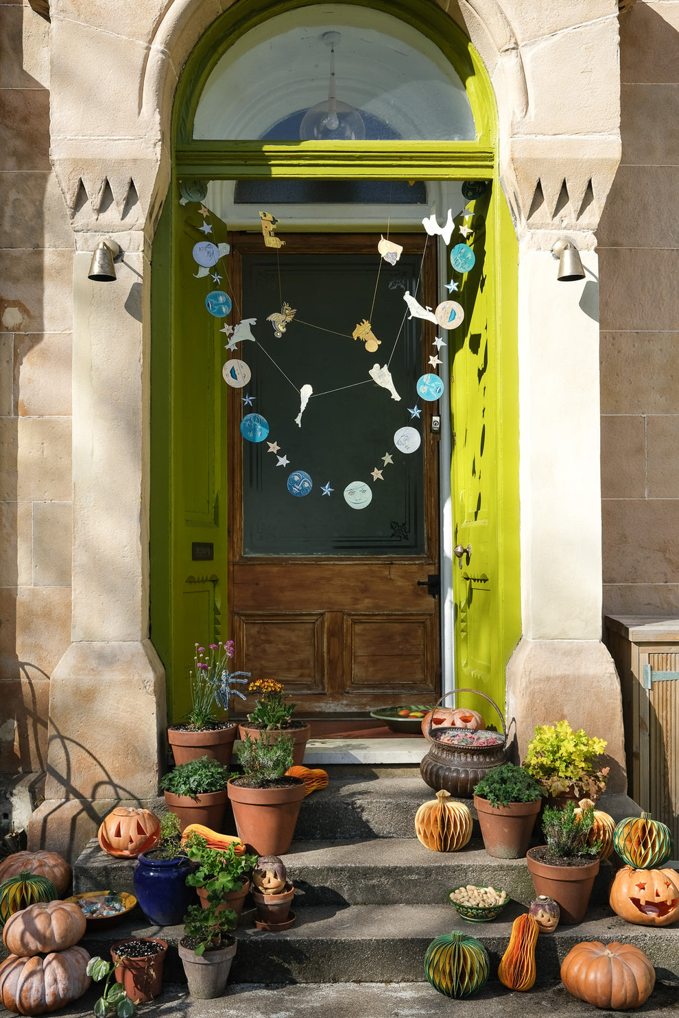 גרילנדת נייר תפורה Samhain