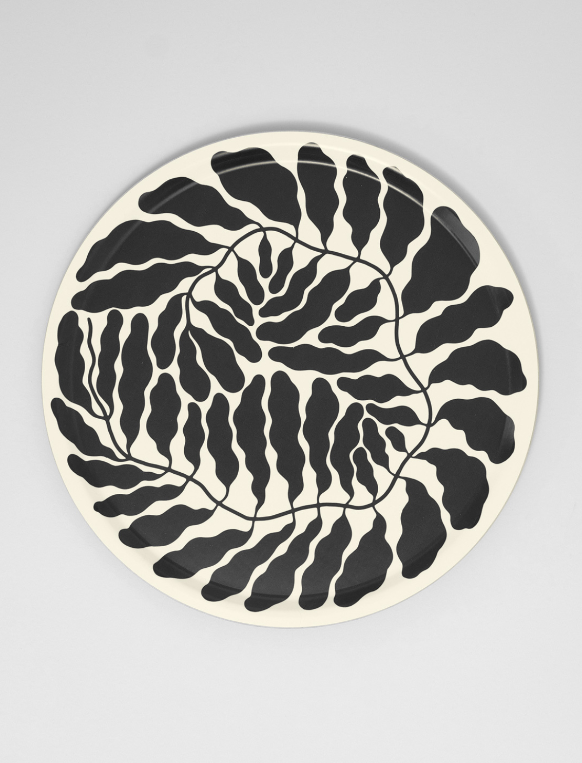 מגש עגול Black Leaves