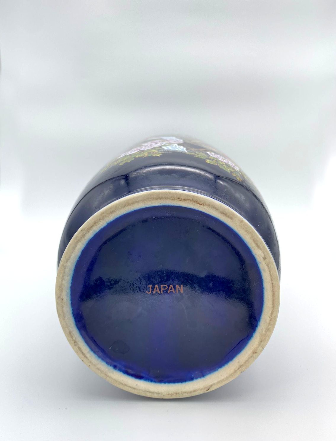 ואזה Gold Peacock