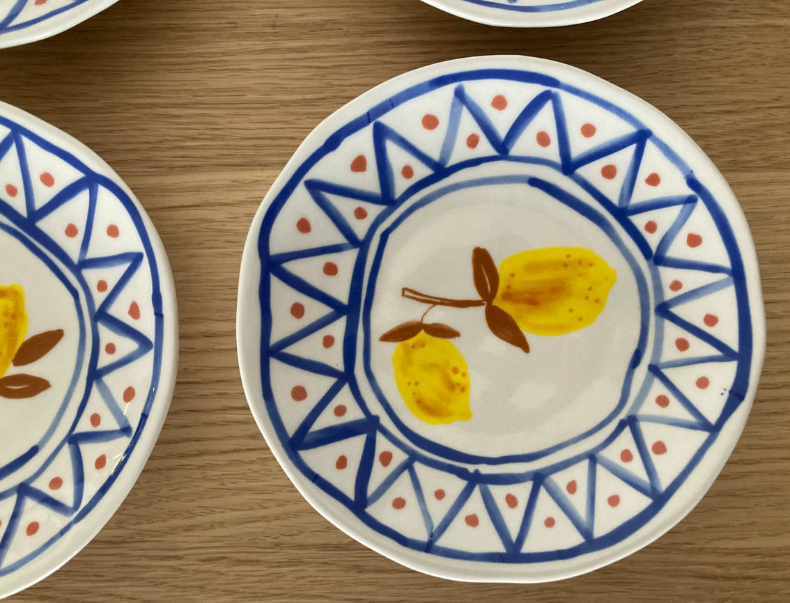 Almost Perfect - סט צלחות Lemon