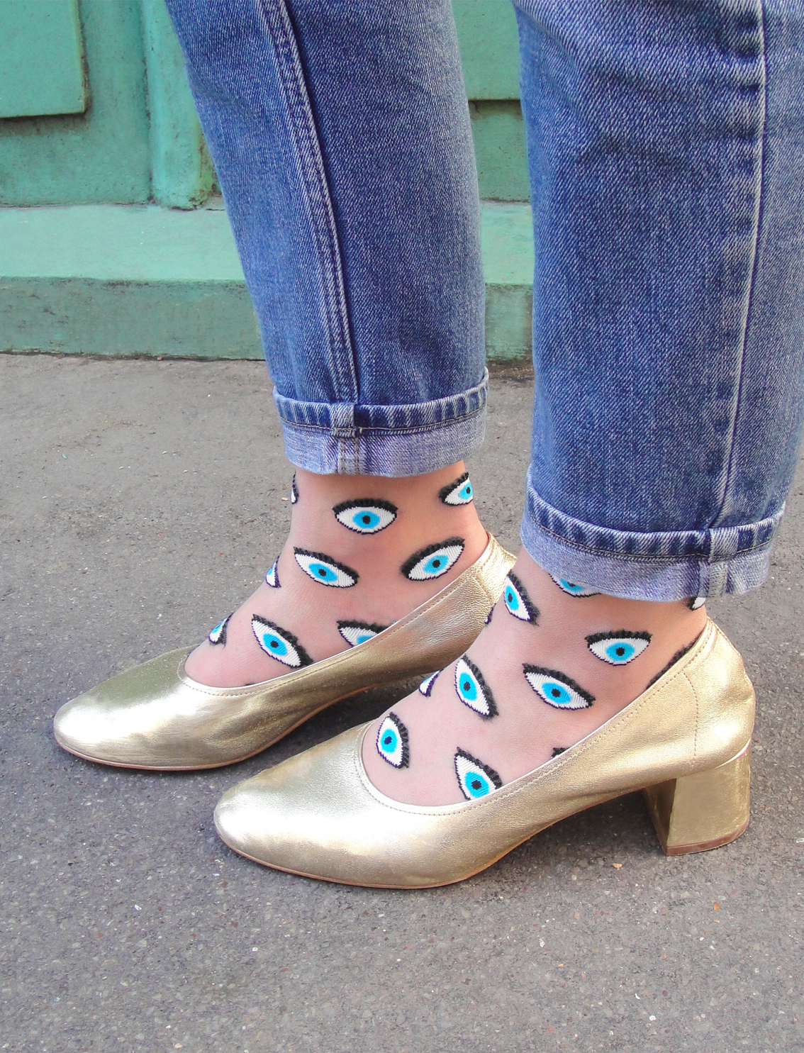 גרביים שקופות Blue Eyes