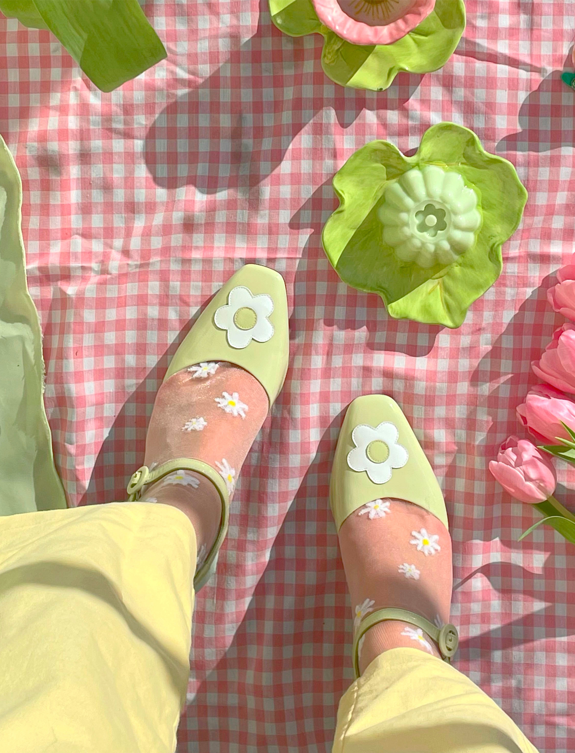 גרביים שקופות Daisy