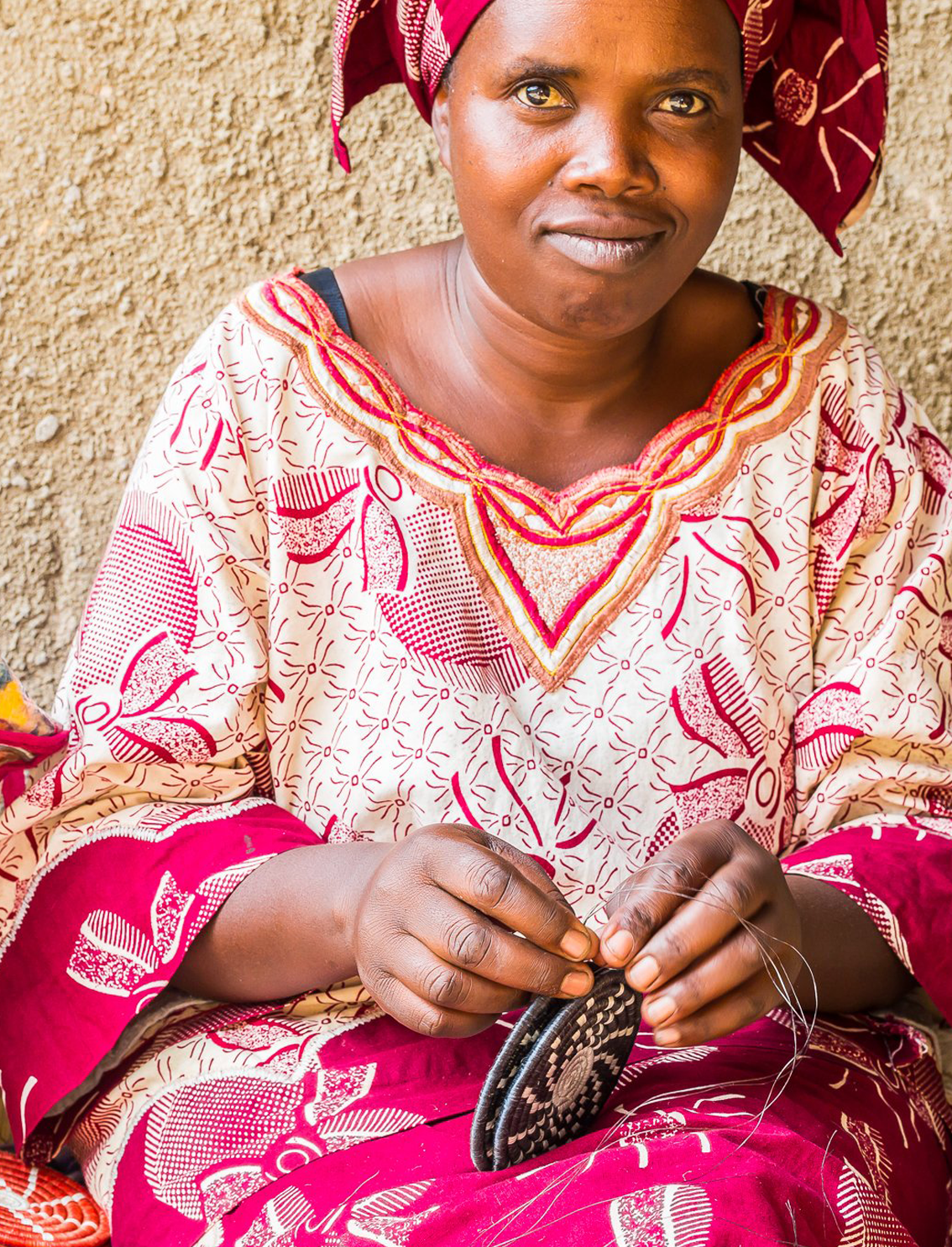 תחתית Fringed Charger