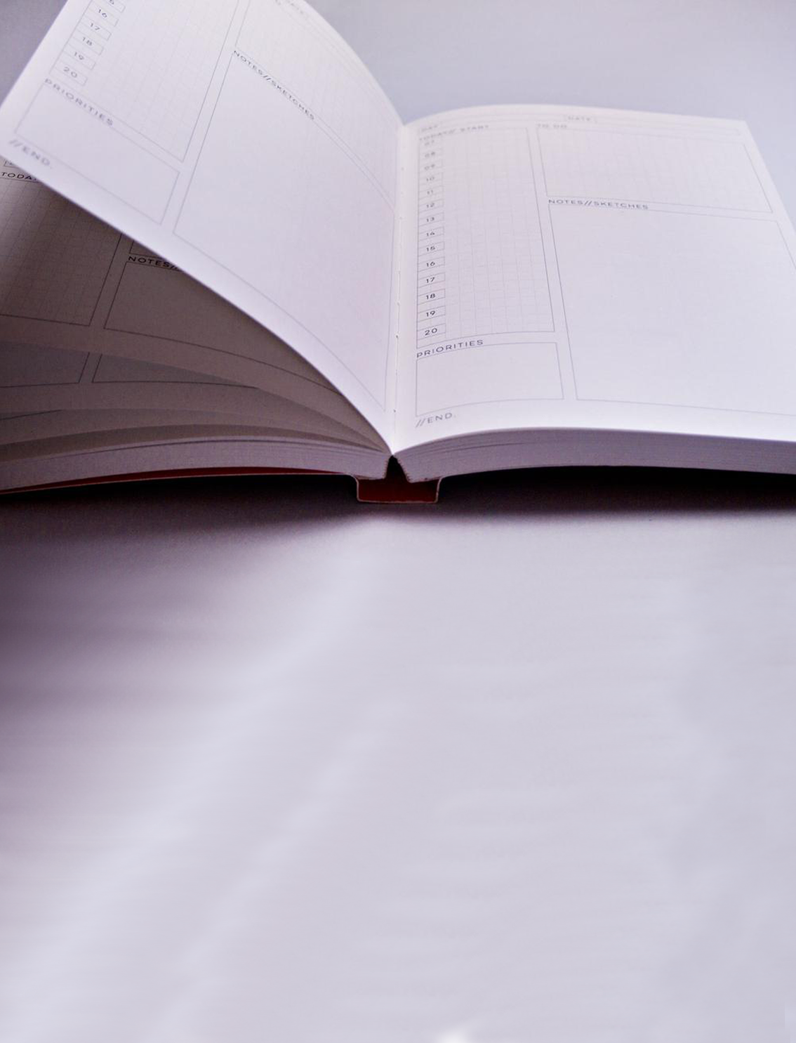 פלאנר יומי Undated Palette Knife