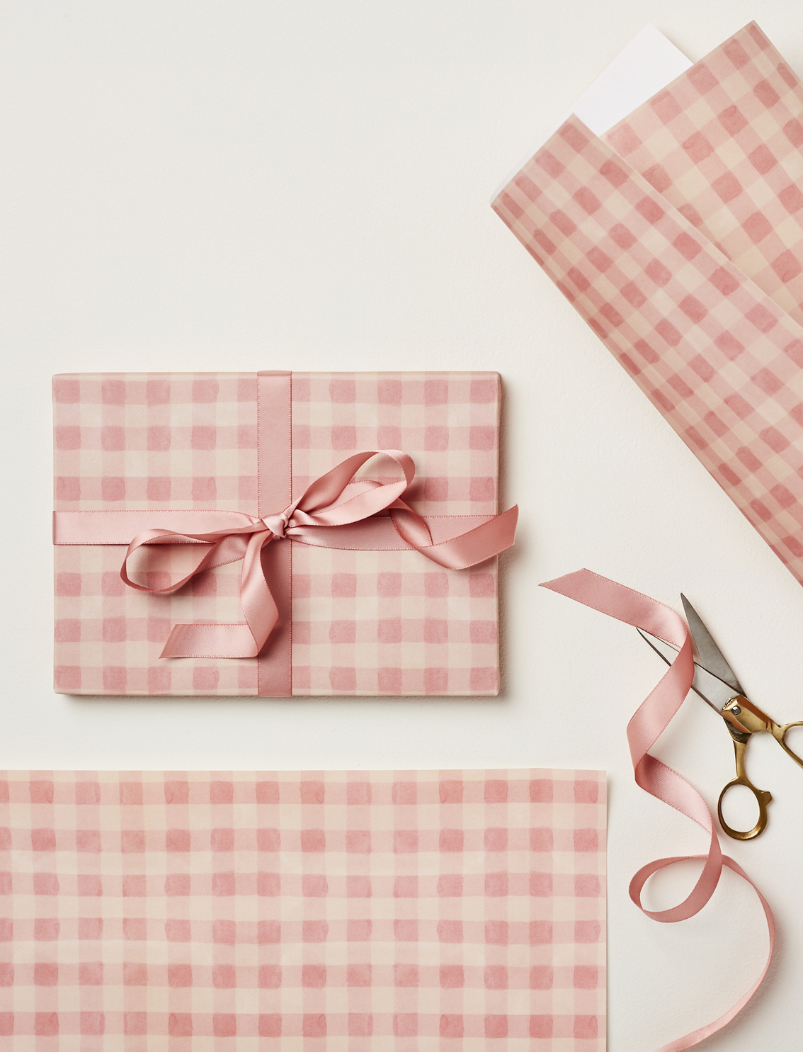 נייר עטיפה Pink Gingham