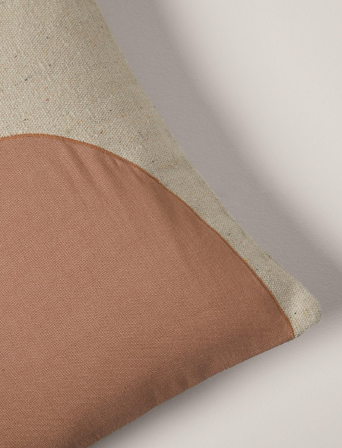 ציפה לכרית LUNAR