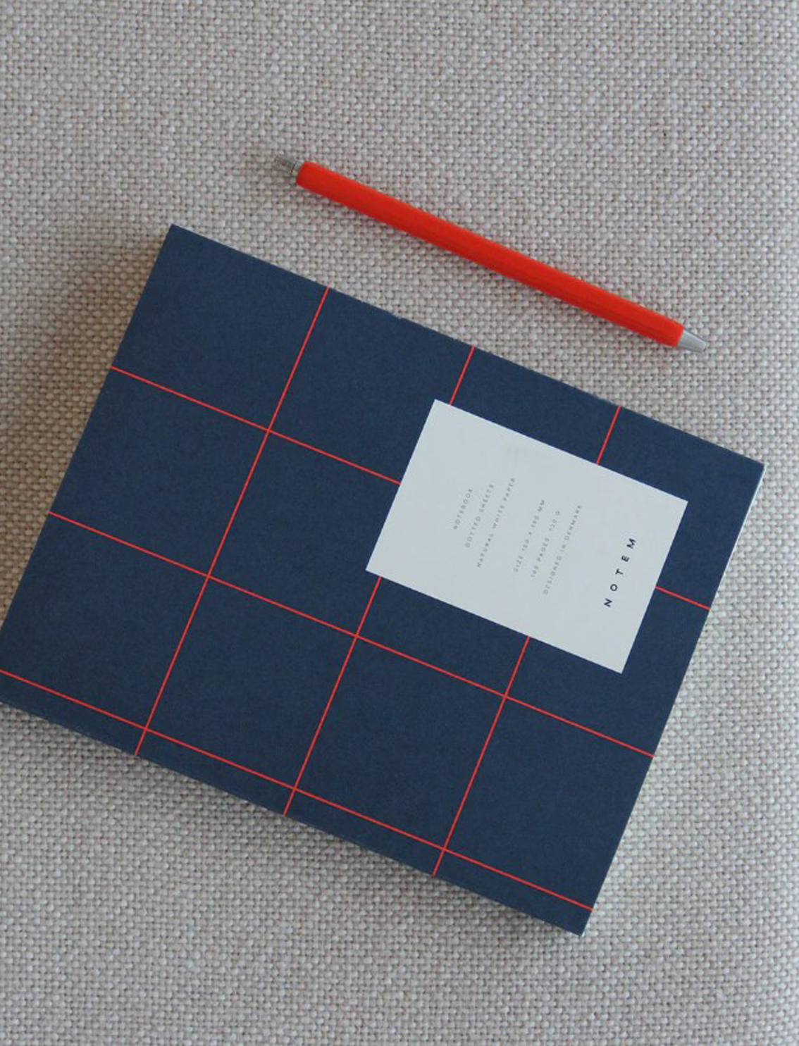 מחברת Uma Medium