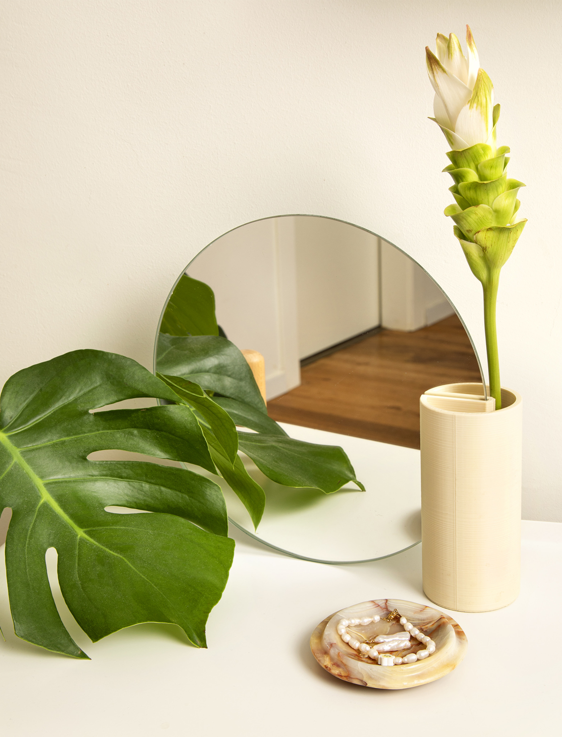 מראה Vase