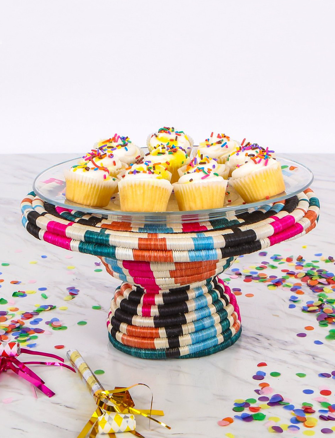 מעמד לעוגה Vivid Viola