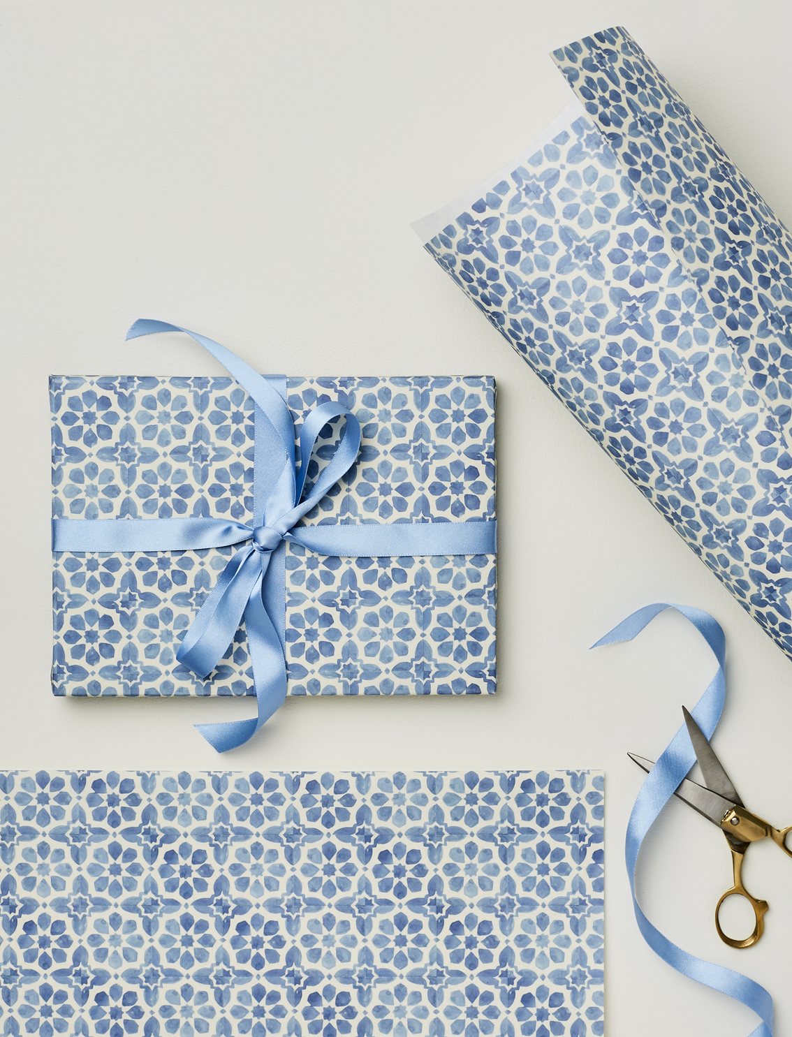 נייר עטיפה Blue Tiles