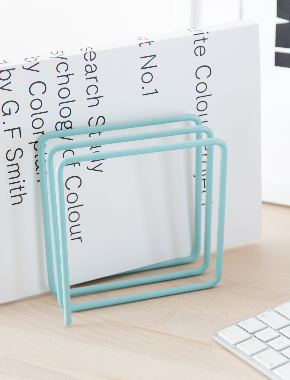 מעמד Magazine Rack