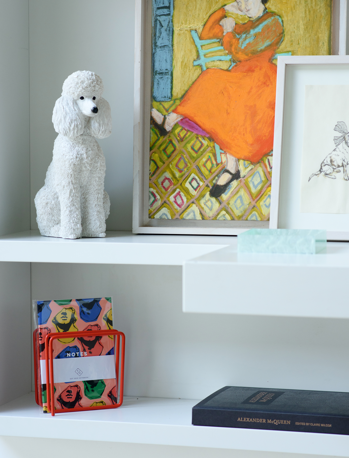 מעמד Magazine Rack