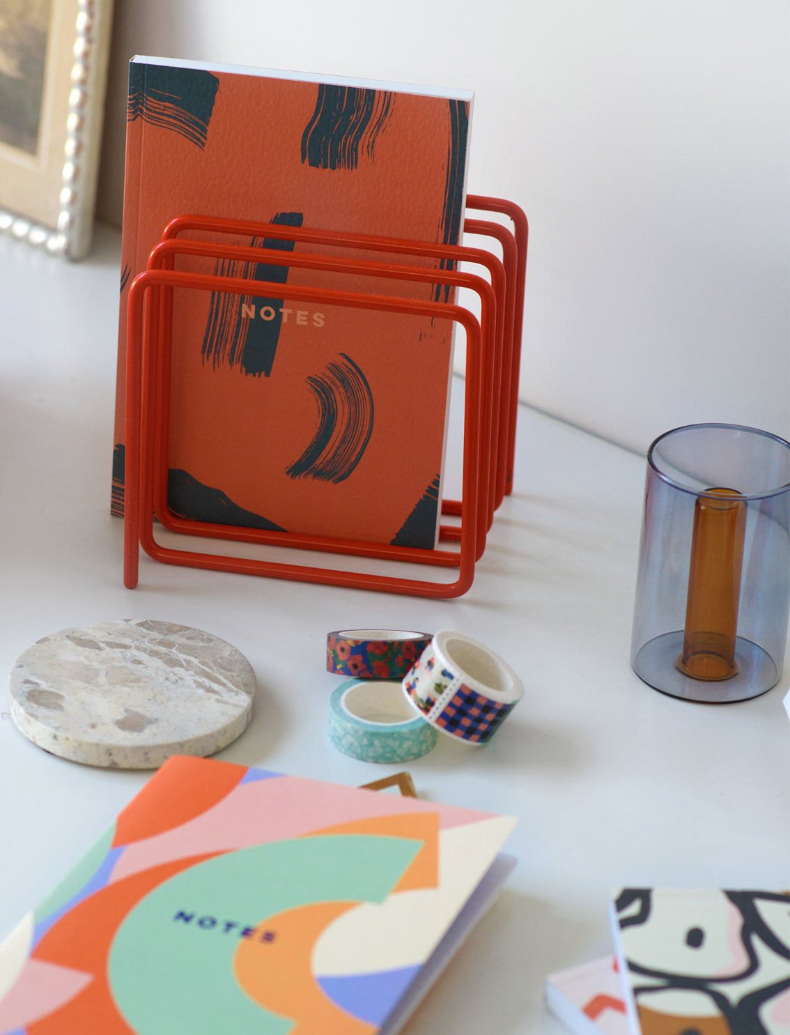 מעמד Magazine Rack