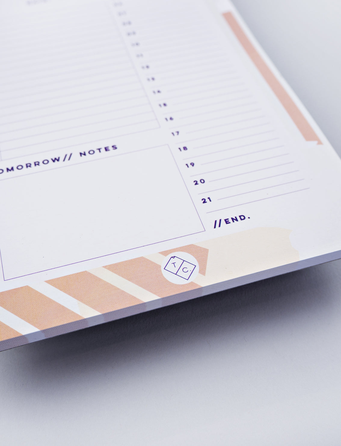 נוטפד יומי STRIPES & DOTS