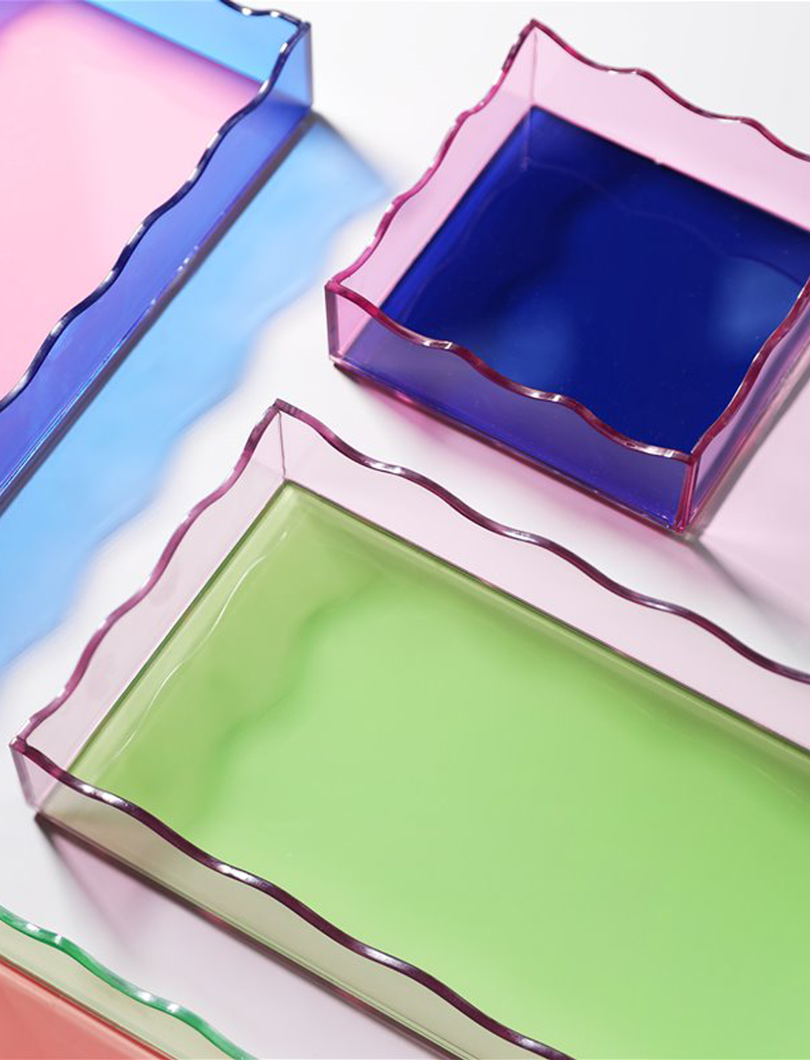 מגש זכוכית גדול Wobbly