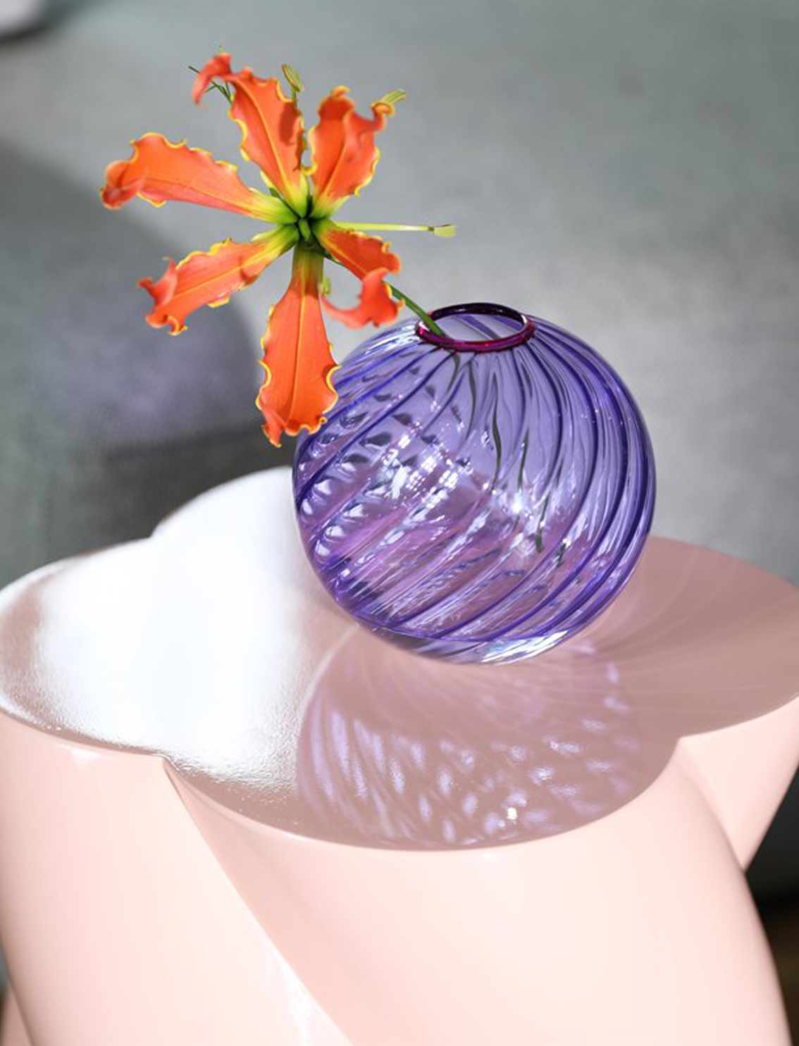 ואזה Spiral מדיום