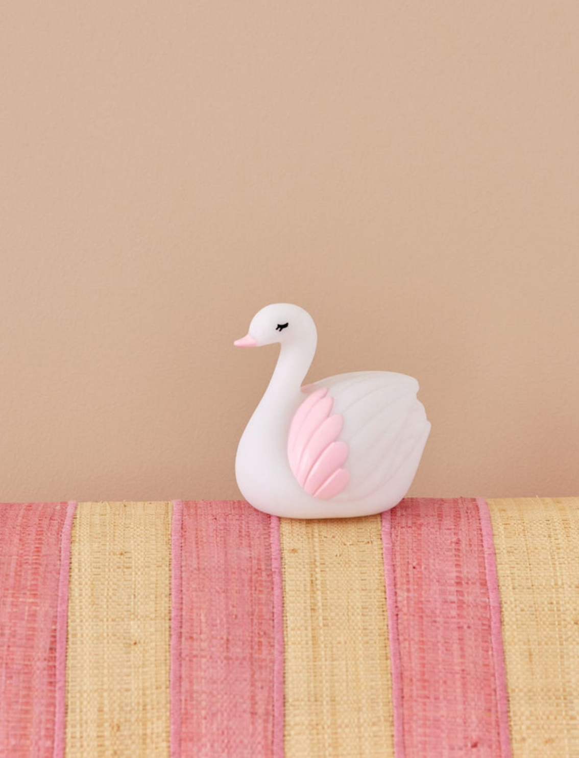 מנורת לילה Swan