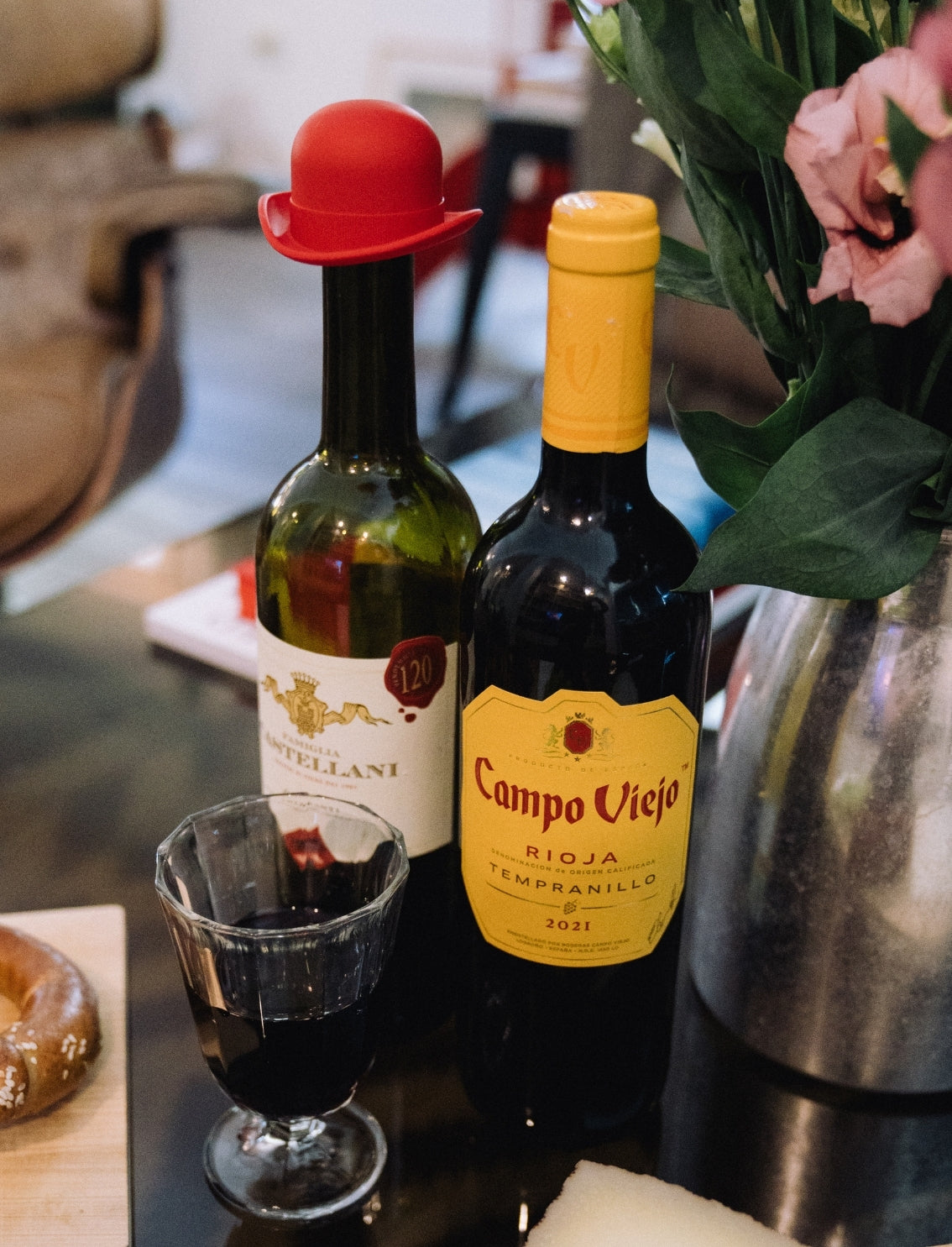 סט 2 פקקים לבקבוק יין Bowler