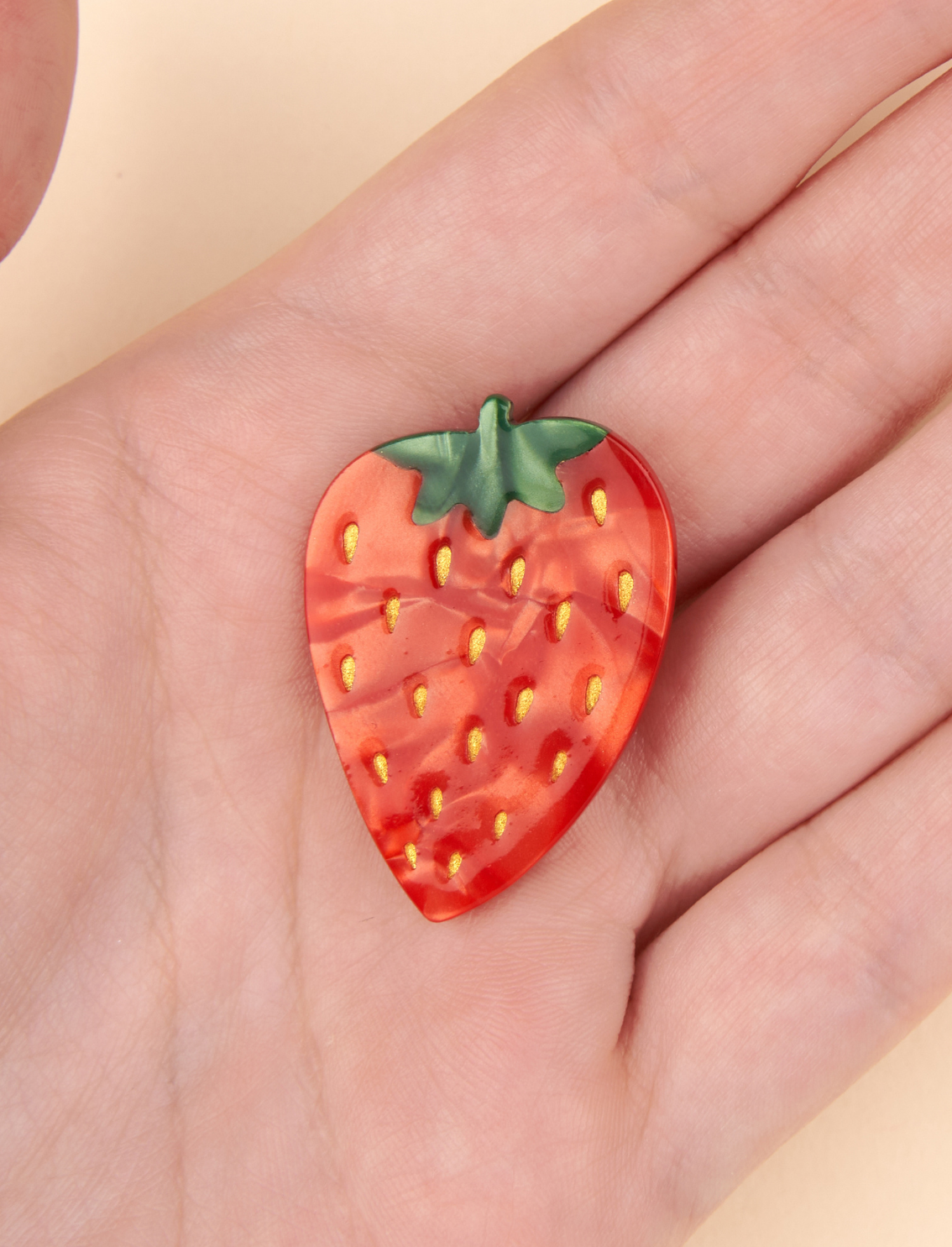 סיכה לשיער Strawberry