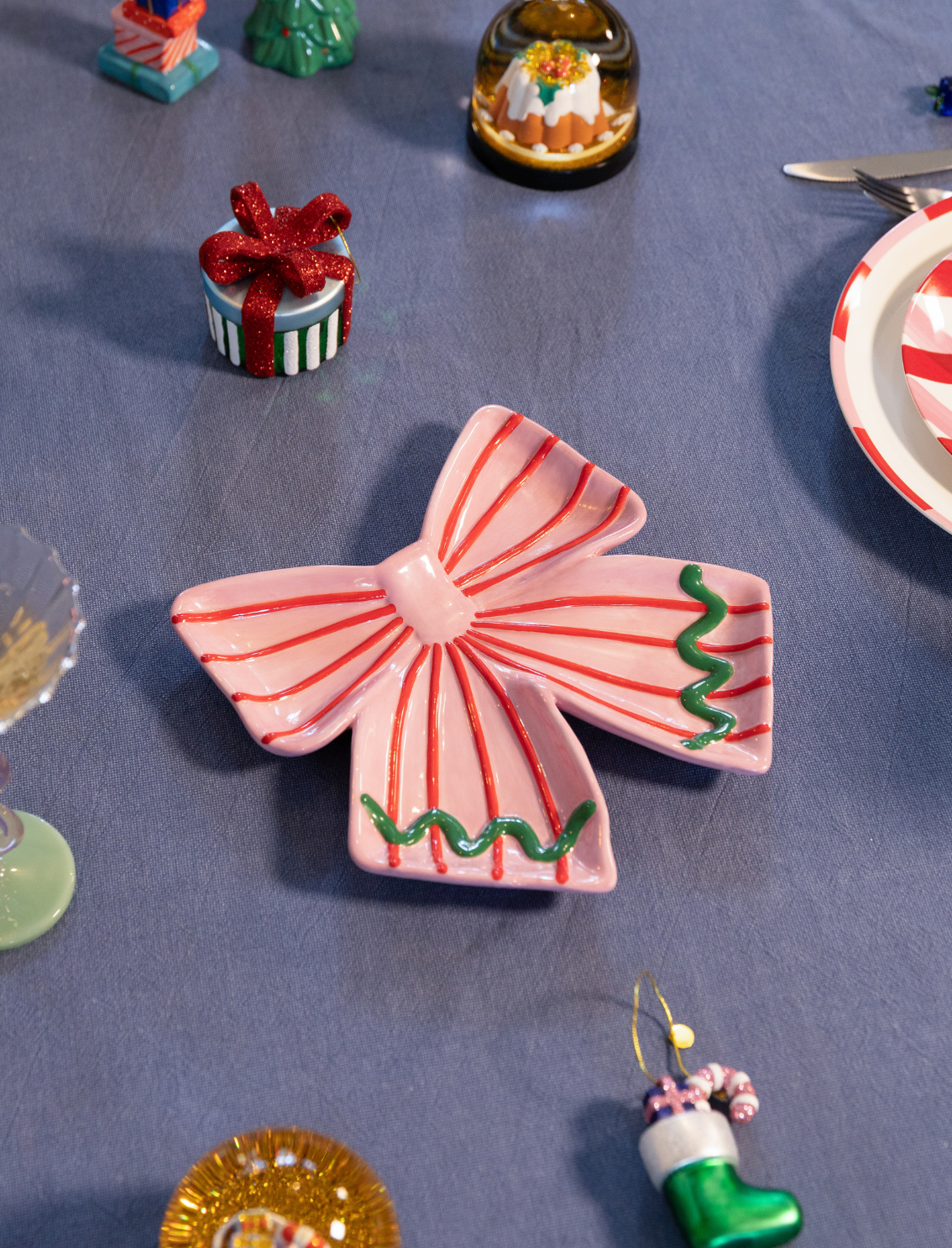צלחת הגשה Pink Ribbon