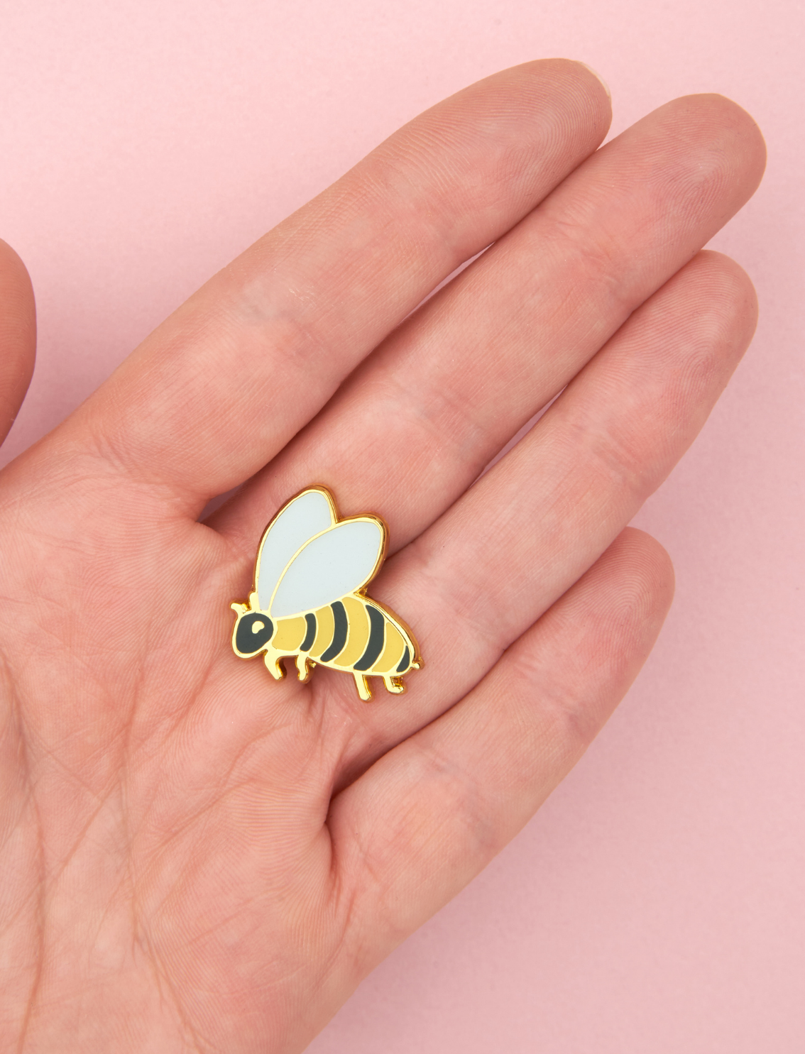 סיכת דש Bee