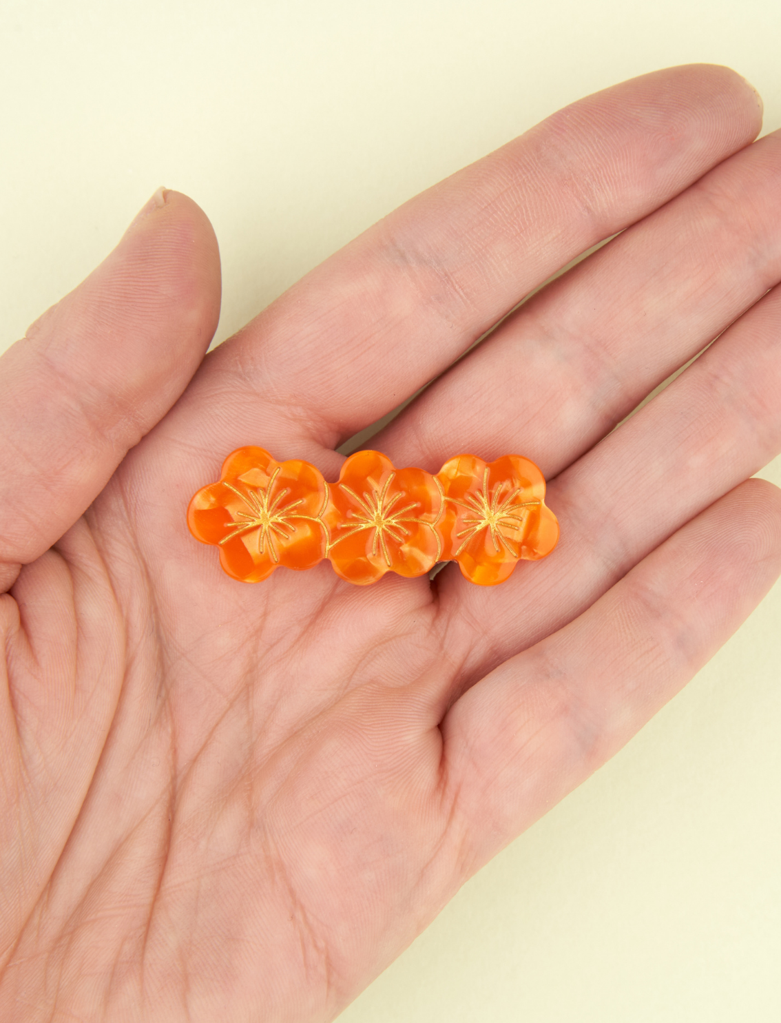 סיכה לשיער Nasturtium