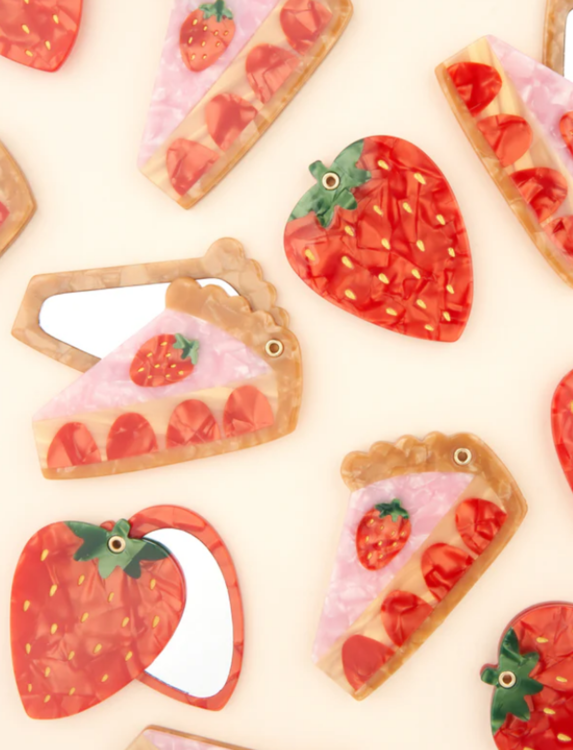 מראת כיס Strawberry Cake