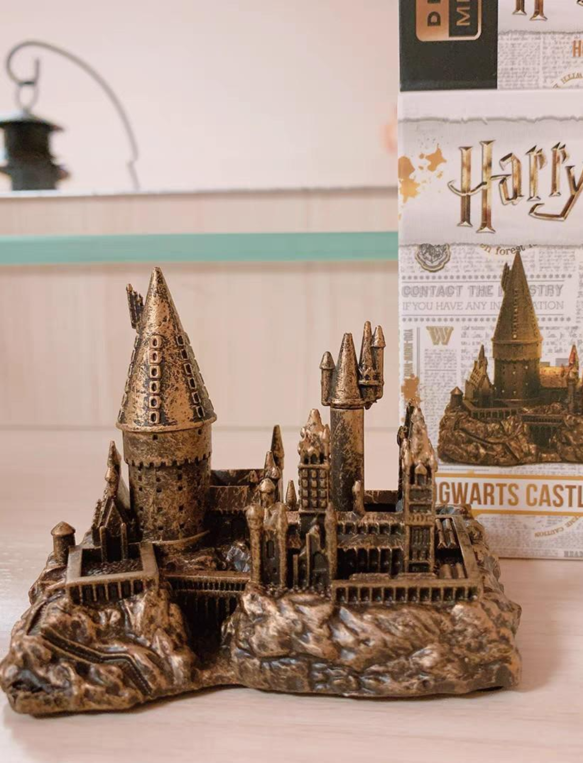 הארי פוטר: פסלון מאיר Hogwarts Castle