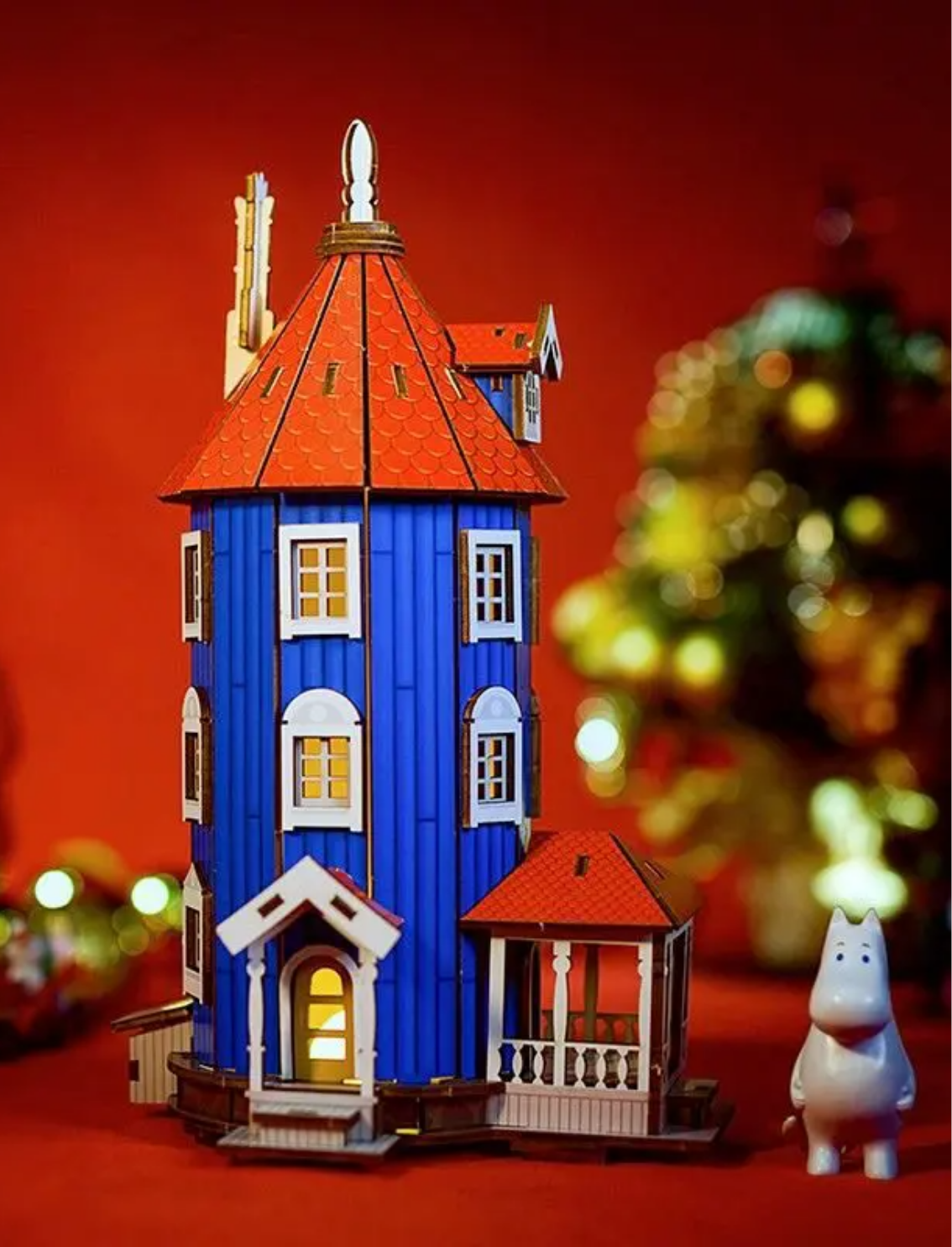 מנורת עץ להרכבה Moomin House