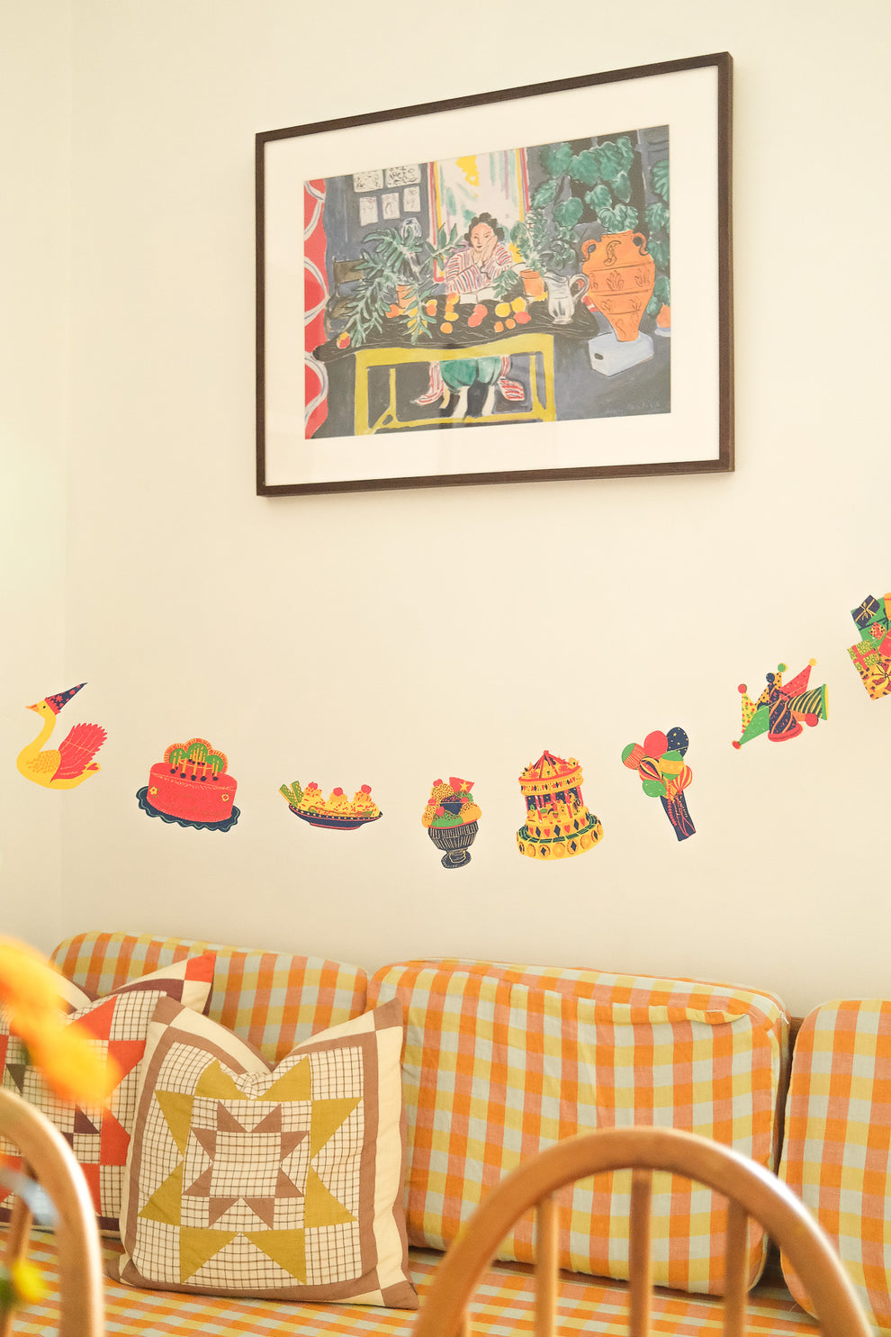 גרילנדת נייר תפורה Birthday Party