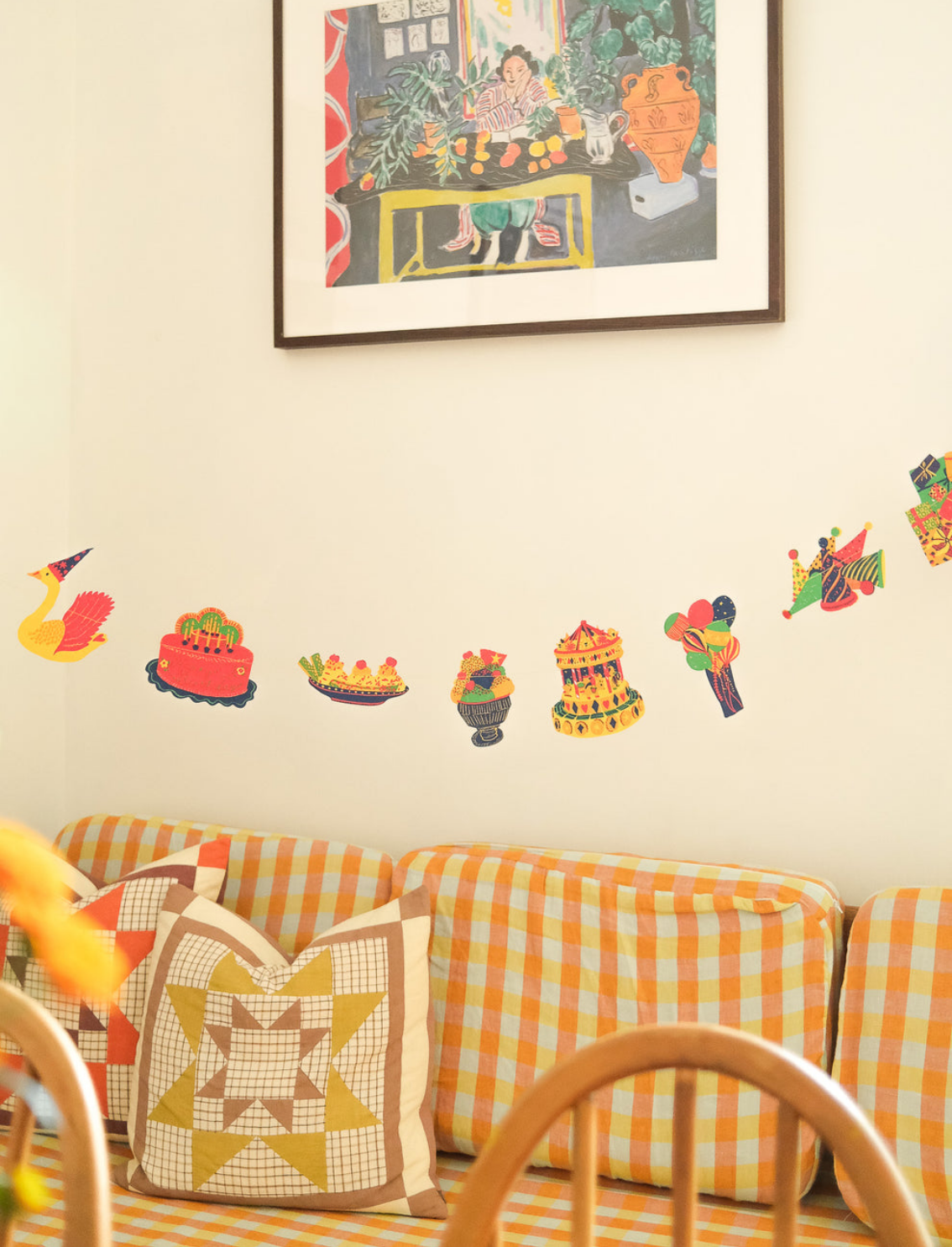 גרילנדת נייר תפורה Birthday Party
