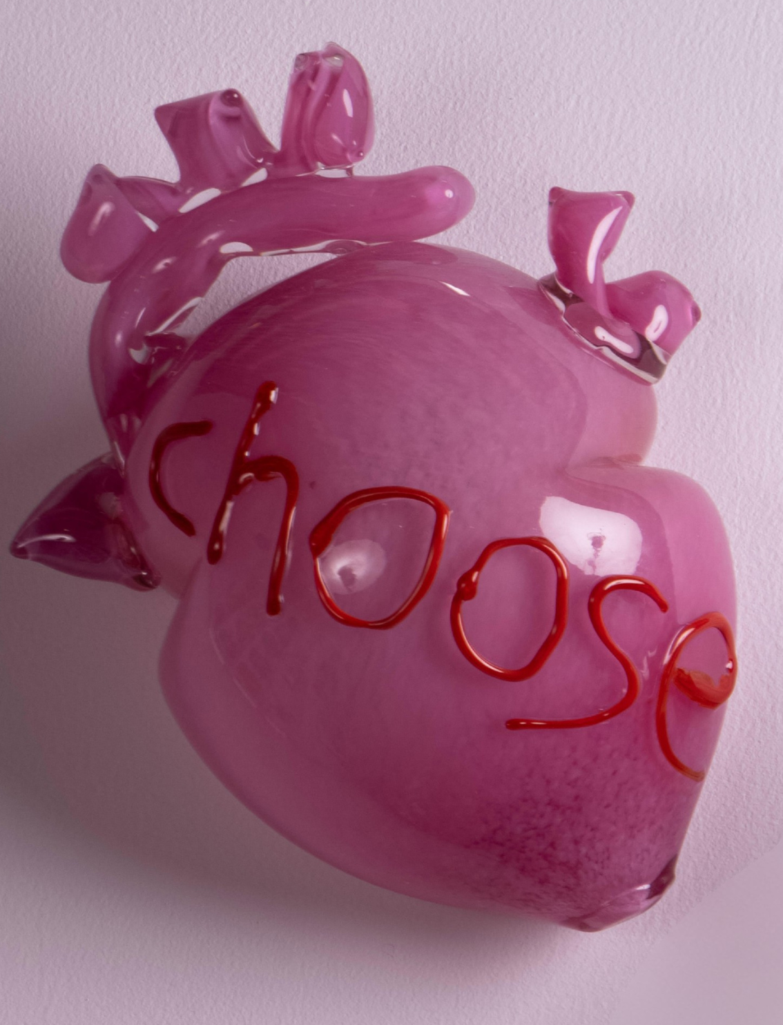 פסל קיר Choose Heart