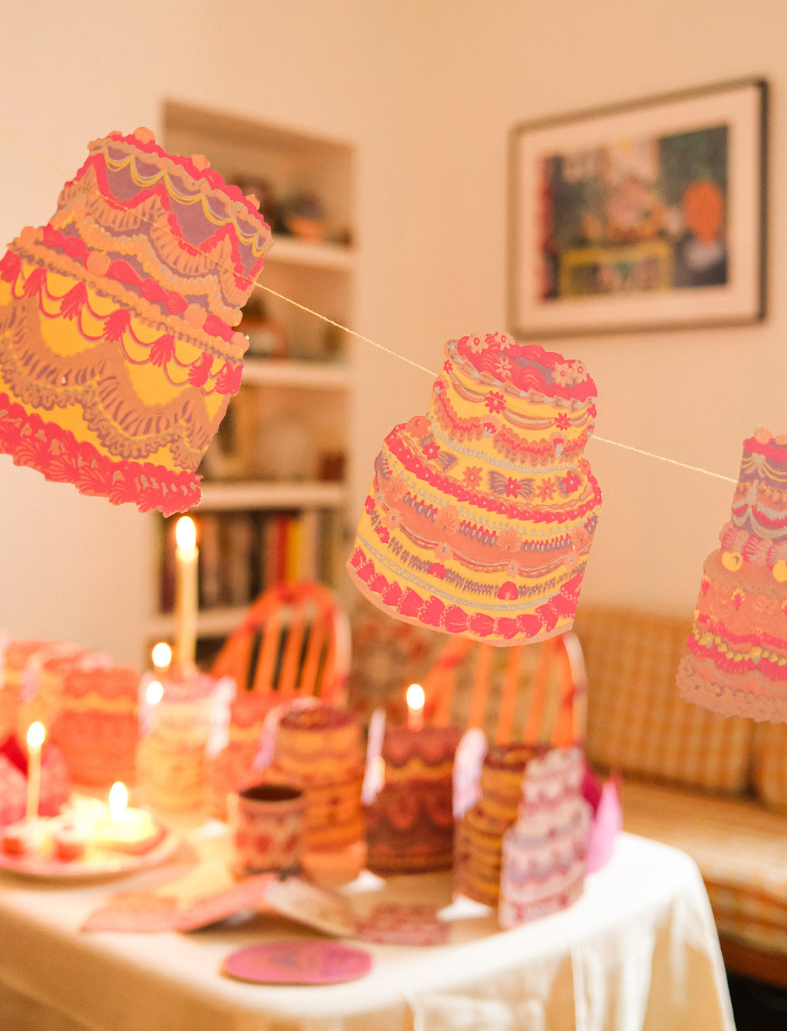 גרילנדת נייר תפורה Celebration Cakes