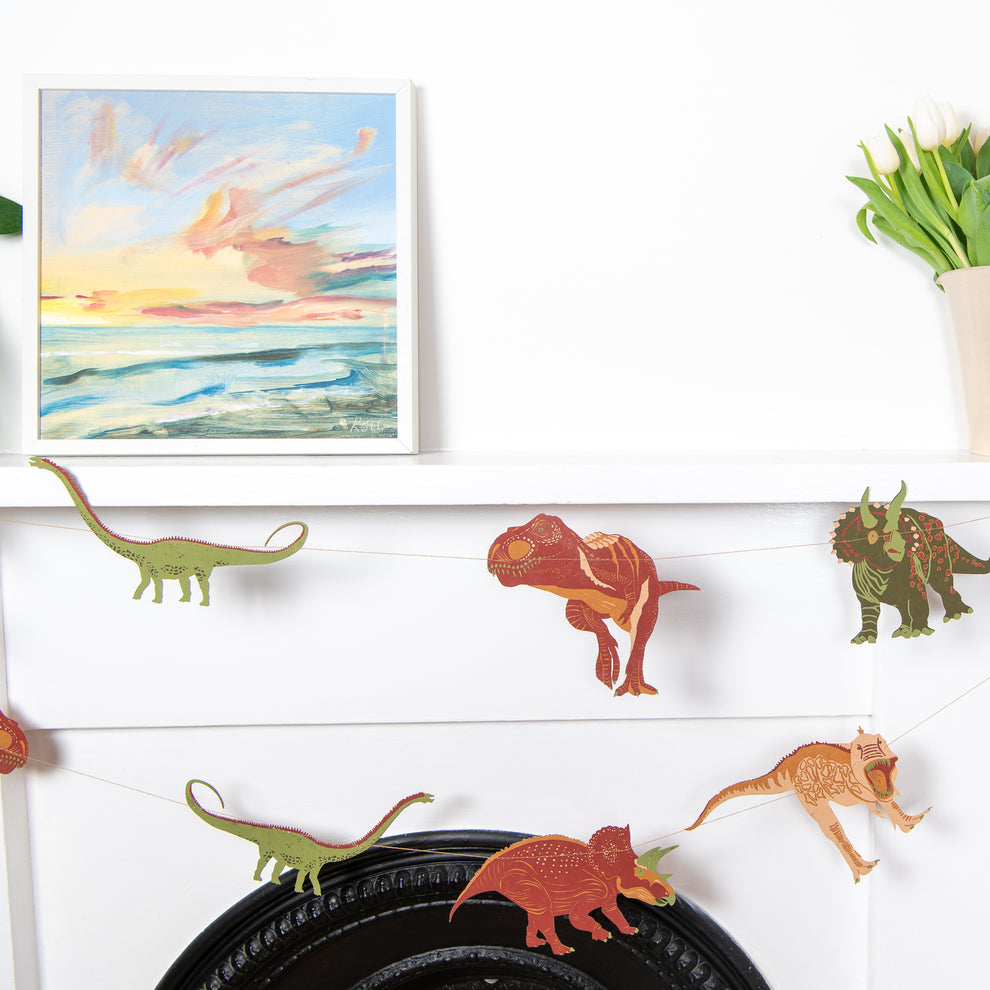 גרילנדת נייר תפורה Dinosaurs
